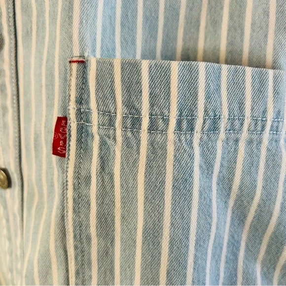 Vintage Levi's 1990s Striped Chambray Denim Long Sleeve Shirt, size XL FLAW - Picture 3 of 11